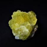 Prehnite, Calcite<br />Merelani Hills, Lelatema Mountains, Simanjiro District, Manyara Region, Tanzania<br />47 mm x 47 mm x 42 mm<br /> (Author: Don Lum)