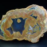 Cuarzo (variedad calcedonia - ágata)<br />Arroyo Agate, Condado Etheridge, Queensland, Australia<br />10 x 6 cm.<br /> (Autor: Antonio P. López)