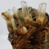 Yeso (variedad selenita)<br />Distrito Santa Eulalia, Municipio Aquiles Serdán, Chihuahua, México<br />4.5x5.5x3.5 cm<br /> (Autor: Luis Edmundo Sánchez Roja)