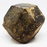 Almandino (Grupo Granate)Bella Vista Mine, Mitkof Island, Wrangell-Petersburg Borough, Alaska, USA4x4x4 cm (Autor: Luis Edmundo Sánchez Roja)