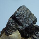 Djurleíta, CalcitaMina Las Cruces, Gerena-Guillena-Salteras, Comarca Sierra Norte, Sevilla, Andalucía, España4 x 2,5 cm. (Autor: javier ruiz martin)