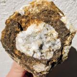 Barita, Fluorcalcioroméita<br />Corta Santa Matilde, grupo minero Berja, Las Herrerías, Sierra Almagrera, Cuevas del Almanzora, Comarca Levante Almeriense, Almería, Andalucía, España<br />6,5 x 7,0 cm.<br /> (Autor: Carles)