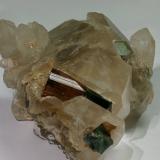 Elbaita<br />Concesión Ilha, Taquaral, Itinga, Vale do Jequitinhonha, Minas Gerais, Brasil<br />el cristal mide 11x32 mm<br /> (Autor: Ramon A  Lopez Garcia)