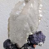 Calcita, Fluorita, DolomitaMoscona Mine, El Llano, Solís, Corvera de Asturias, Comarca Avilés, Principality of Asturias (Asturias), Spain10,2 x 13,0 cm (Autor: Carles)