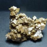 Dolomita, CalcitaSetiles, Comarca Señorío de Molina-Alto Tajo, Guadalajara, Castilla-La Mancha, España6 x 4 cm. (Autor: javier ruiz martin)