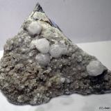 AnalcimaPedrera Enviny, Roca de Sant Julià, Montardit de Dalt, Sort, Comarca Pallars Sobirà, Lérida / Lleida, Cataluña / Catalunya, España6 x 4 cm (Autor: Joan Niella)