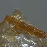 Topacio<br />Ouro Preto, Minas Gerais, Brasil<br />cristal  7x50mm<br /> (Autor: Ramon A  Lopez Garcia)