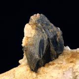 Gadolinite-Y<br />Slobrekka Pegmatite, Frikstad, Iveland, Aust-Agder, Norway<br />FOV 14 x 10,5 mm<br /> (Author: Gerhard Brandstetter)