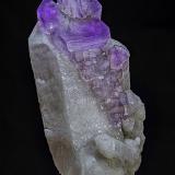 Quartz (variety amethyst)<br />Hopkinton, Washington County, Rhode Island, USA<br />10.6 x 8.1 cm<br /> (Author: am mizunaka)