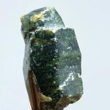 Corindón<br />Provincia de Pailín, Camboya<br />14x30 mm<br /> (Autor: Ramon A  Lopez Garcia)