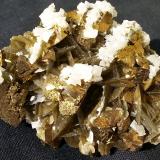 Chalcopyrite, Siderite, Dolomite<br />Kaiwu Mine, Hezhang, Bijie Prefecture, Guizhou Province, China<br />5 x 4 cm<br /> (Author: Volkmar Stingl)