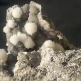 Strontianite, CalciteDepósito de magnesita, Weissenstein, Hochfilzen, Distrito Kitzbühel, Tirol Norte, Tirol, Austria5,5 x 4 cm (Author: Volkmar Stingl)