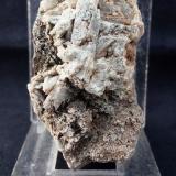 Apatito (Grupo)Afloramiento de ofitas, Zona Embalse de Elche, Elche, Comarca Bajo Vinalopó, Alicante / Alacant, Comunidad Valenciana / Comunitat Valenciana, España55x25x35 mm (Autor: Luis Ramón Coves)