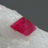 Espinela<br />Kyauk-Pyat-That, Mogok, Distrito Pyin-Oo-Lwin, Región Mandalay (Division Mandalay), Myanmar (Burma)<br />cristal 12 mm<br /> (Autor: Ramon A  Lopez Garcia)
