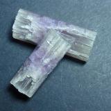 AragonitoAfloramiento del Keuper, Los Yesares, Camporrobles, Comarca Requena-Utiel, Valencia / València, Comunidad Valenciana / Comunitat Valenciana, España3 cm. cada cristal. (Autor: javier ruiz martin)