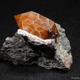 Cuarzo  (variedad jacinto de compostela)<br />Afloramientos del Keuper, Guardiola de Berguedà, Comarca Berguedà, Barcelona, Cataluña / Catalunya, España<br />Crt. 29x14 mm.<br /> (Autor: Jesus Franquesa Baucells)