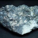 Niquelita, Lautita y CupritaEl Complemento Mine, Navalespino Group of mines, Dehesa de Navalespino, Fuente Obejuna, Comarca Valle del Guadiato, Córdoba, Andalusia, Spain6 x 4 cm. (Autor: javier ruiz martin)