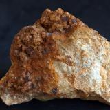 Calcita, Fluorita<br />Cantera Casablanca, Lloma Alta, Les Boqueres, San Vicente del Raspeig/Sant Vicent del Raspeig, Comarca Campo de Alicante, Alicante / Alacant, Comunidad Valenciana / Comunitat Valenciana, España<br />9.5 x 6 cm<br /> (Autor: Pedro Antonio)