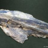 Cianita<br />Provincia Fianarantsoa, Madagascar<br />8 x 5 cm<br /> (Autor: Joan Niella)