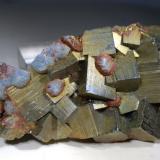 Pyrite, Aragonite (variety strontian)<br />Boccheggiano Mines, Montieri, Grosseto Province, Tuscany, Italy<br />51 x30 mm<br /> (Author: Sante Celiberti)