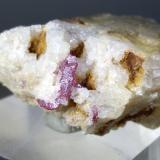 Cinabrio<br />Fosso del Confine, Roccastrada, Provincia Grosseto, Toscana, Italia<br />47 x 32 mm<br /> (Autor: Sante Celiberti)