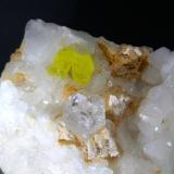 Quartz, Sulphur, Dolomite, CalciteCantera La Facciata, Carrara, Alpes Apuanos, Provincia Massa-Carrara, Toscana, Italia11 x 8 cm (Author: Sante Celiberti)