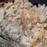 Quartz, Pyrite<br />Montefondoli (Pfunderer Berg), Chiusa (Klausen) , Bolzano Province, Trentino-Alto Adige (Trentino-Südtirol), Italy<br />7 x 4 cm<br /> (Author: Volkmar Stingl)