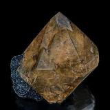 Quartz (variety smoky quartz), Hematite<br />Cleator Moor, Copeland, West Cumberland Iron Field, former Cumberland, Cumbria, England / United Kingdom<br />7.2 x 6.9 cm<br /> (Author: am mizunaka)