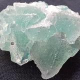 Fluorite, Pyrite<br />Baimashan tunnel (construction site), Qianbaxia, Wuyishan, Nanping Prefecture, Fujian Province, China<br />3 x 2,5 cm<br /> (Author: Volkmar Stingl)