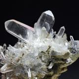 Cuarzo<br />Depósito Krushev dol, Mina Krushev dol, Zona minera Madan, Montes Rhodope, Smolyan Oblast, Bulgaria<br />30x30 mm<br /> (Autor: Ramon A  Lopez Garcia)