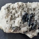 HematiteSaurüssel, Zona Mörchner, Zemmgrund, Valle Ziller (Zillertal), Tirol Norte, Tirol, Austria7 x 4 cm (Author: Volkmar Stingl)