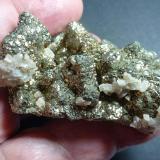 Pirita, DolomitaReocín Mine, Reocín, Comarca Saja-Nansa, Cantabria, Spain7,5 x 4,5 cm. (Autor: javier ruiz martin)