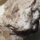 Beryl (variety aquamarine), Quartz<br />Forcioni area, Sant'Ilario in Campo, San Piero in Campo, Campo nell'Elba, Elba Island, Livorno Province, Tuscany, Italy<br />3 x 2 cm<br /> (Author: Volkmar Stingl)