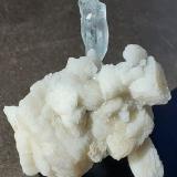 Beryl (variety Aquamarine), Albite, Muskovite<br />Bulochi (Balochi), Astor Valley, Astor District, Gilgit-Baltistan (Northern Areas), Pakistan<br />4,5 x 4 cm<br /> (Author: Volkmar Stingl)