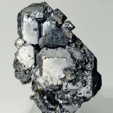 Galena<br />Ballard Mine, Baxter Springs, Picher Field, Tri-State District, Cherokee County, Kansas, USA<br />Specimen size: 9.4 × 7.2 × 4.4 cm /  main crystal size: 3 × 3.1 cm<br /> (Author: Jordi Fabre)