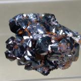 Hematite, Quartz<br />Rio Mine (Rio Marina Mine), Valle Giove stope, Rio Marina, Elba Island, Livorno Province, Tuscany, Italy<br />36,7 x 27 mm<br /> (Author: Sante Celiberti)