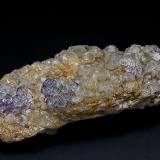 Fluorite, QuartzRedstone Quarry, Redstone, Conway, Carroll County, New Hampshire, USA8.8 x 3.1 cm (Author: am mizunaka)