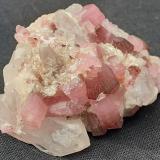 Tourmaline (variety Rubellite), Quartz<br />Gaoligong Mountains, Nujiang Valley, Nujiang Autonomous Prefecture, Yunnan Province, China<br />4,5 x 3 cm<br /> (Author: Volkmar Stingl)