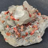 Realgar, CalciteJiepaiyu Mine (Shimen Mine), Shimen County, Changde Prefecture, Hunan, China5,5 x 4 cm (Author: Volkmar Stingl)