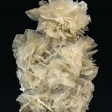 Baryte<br />El Telegrama adit, La Beltraneja concession, Cortijuelo Mines, Bacares, Comarca Valle del Almanzora, Almería, Andalusia, Spain<br />Specimen size: 10.2 × 7 × 3.7 cm / main crystal size: 2 × 1.8 cm<br /> (Author: Jordi Fabre)