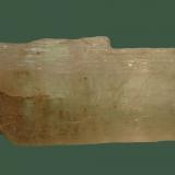 Espodumena<br />Provincia Kunar (Konar), Afganistán<br />85 x 35 mm<br /> (Autor: Joan Niella)