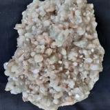 Fluorapophyllite-(K), Stilbite-Ca<br />Pune District (Poonah District), Maharashtra, India<br />18 x 14 cm<br /> (Author: Volkmar Stingl)