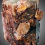 Aragonito<br />Afloramiento del Keuper, extremo Este del anticlinal del río Dulce, Pelegrina, Sigüenza, Comarca Sierra Norte de Guadalajara, Guadalajara, Castilla-La Mancha, España<br />43 x 35 x 31mm.<br /> (Autor: José Luis Zamora)