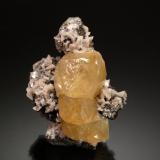 Calcite<br />Benchmark Quarry, St. Johnsville, Montgomery County, New York, USA<br />5.5 x 4.3 x 2.5 cm.<br /> (Author: Michael Shaw)