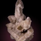 Quartz<br />Boekenhoutshoek area, Mkobola, Nkangala District, Mpumalanga Province, South Africa<br />55mm x 33mm x 52mm<br /> (Author: Firmo Espinar)