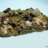 Andradita (Grupo Granate)Cabezo Negro, Hondón de los Frailes, Albatera, Comarca Vega Baja del Segura, Alicante / Alacant, Comunidad Valenciana / Comunitat Valenciana, España75x30 mm (Autor: Joan Niella)
