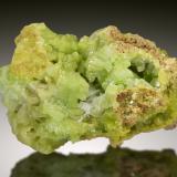 Piromorfita, Cerusita<br />Mina San Andrés, geoda realces (Victoria), Espiel, Comarca Valle del Guadiato, Córdoba, Andalucía, España<br />7x5cm, cristales hasta 1.5cm<br /> (Autor: Raul Vancouver)