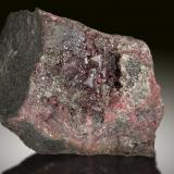 Cinabrio<br />Mina Almadén, Almadén, Comarca Valle de Alcudia, Ciudad Real, Castilla-La Mancha, España<br />9x7cm, cristales de 1cm, grupo de 2.5x2cm<br /> (Autor: Raul Vancouver)