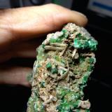 Malachite, CerussiteMiniera Montevecchio, Arbus, Provincia Medio Campidano, Cerdeña/Sardegna, Italia56,4 x 41,5 mm (Author: Sante Celiberti)