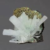 Hemimorfita<br />Mina Ojuela, Mapimí, Municipio Mapimí, Durango, México<br />30x30mm<br /> (Autor: Ramon A  Lopez Garcia)